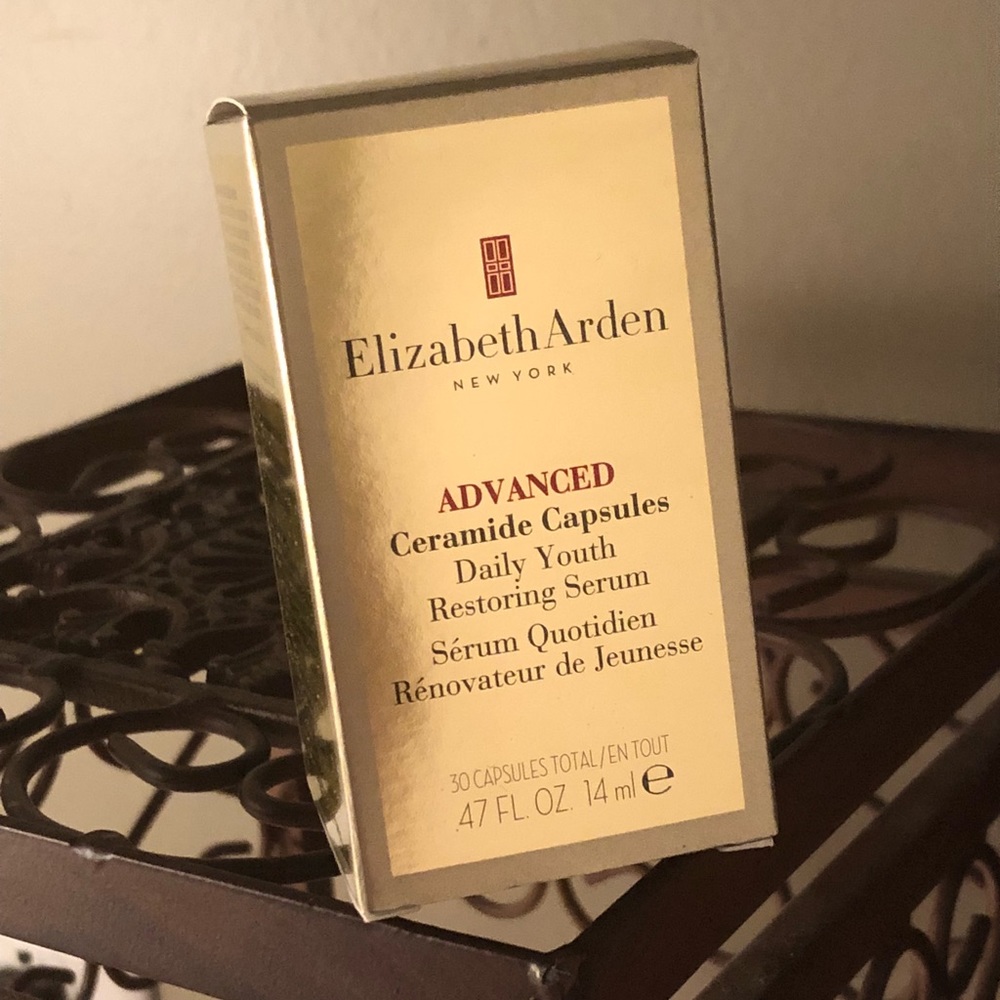 Elizabeth Arden Ceramide Capsules